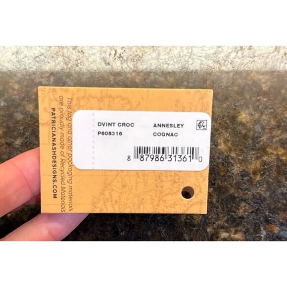 Patricia Nash Annesley Croc Embossed Leather Clutch Wristlet Wallet Cognac NWT - Picture 3 of 10